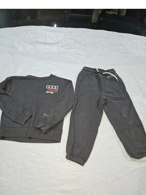 GAP Kids Charcoal Gray 'Good Vibes' Sweatshirt & Joggers Set